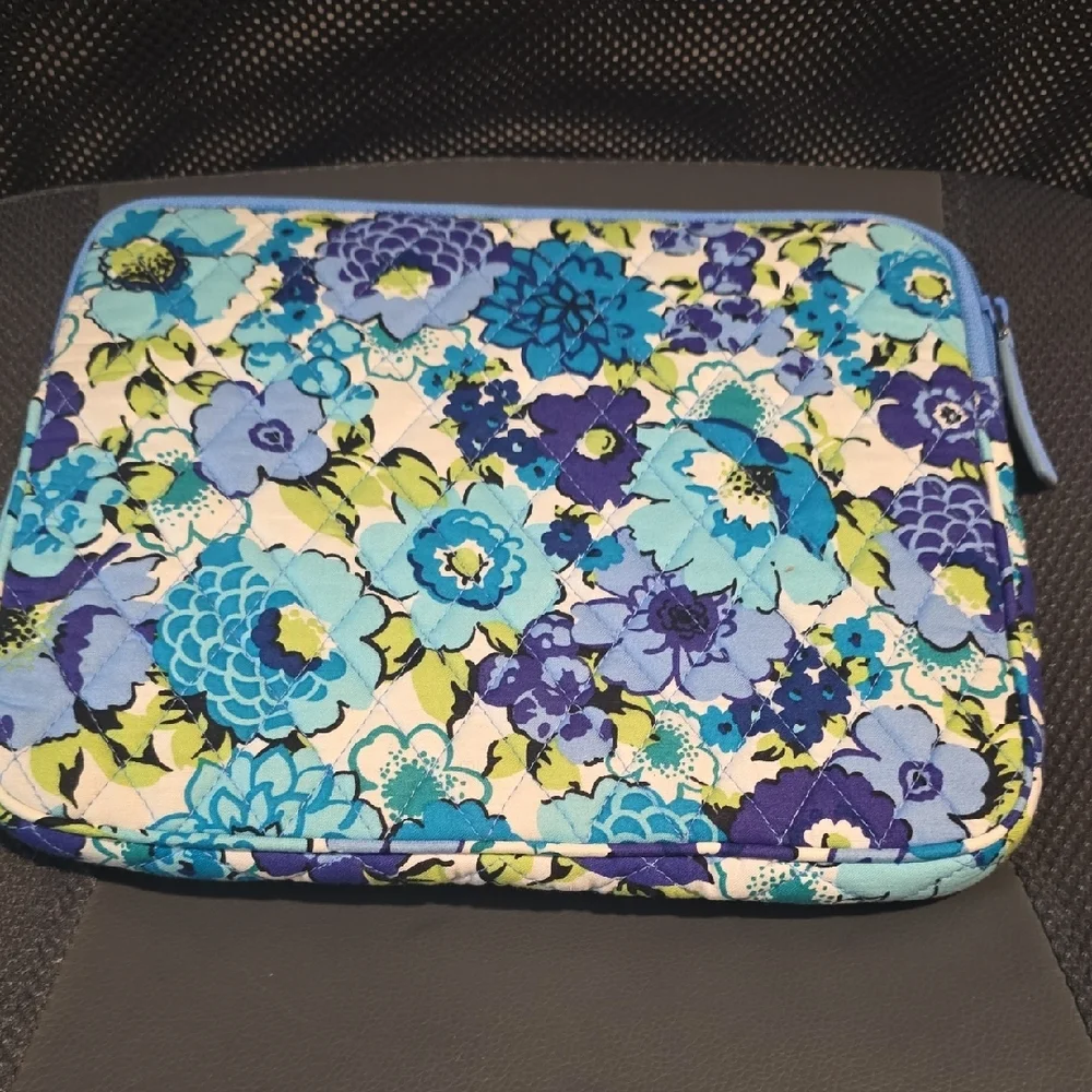 Vera Bradley Tablet/Ipad Sleeve